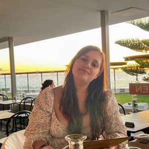 Meet your Posher, Daniela